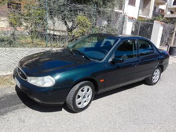 FORD MONDEO 4p 2.0 16v GHIA.