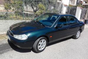 FORD MONDEO 4p 2.0 16v GHIA.