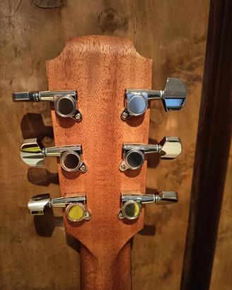 Chitarra acustica Sheeran by Lowden S02
