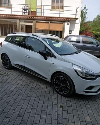 moschino Clio reanult