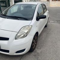 Toyota Yaris 1000 5 porte
