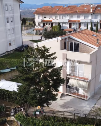 VILLA BIFAMILIARE RISTRUTTURATA