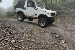 Suzuki samurai sj 410