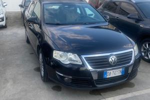 Volkswagen Passat 2.0 16V TDI Var. Highline UNIPRO