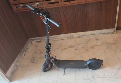 monopattino Ninebot F2 pro