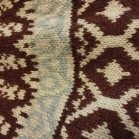 maglione nuovo con disegni nordici 