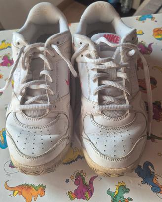 Nike city court 6 n.40 in pelle