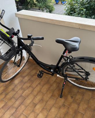 Bici da città Decathlon 28" accessoriata