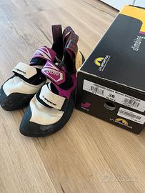 Scarpette arrampicata “la sportiva” 38