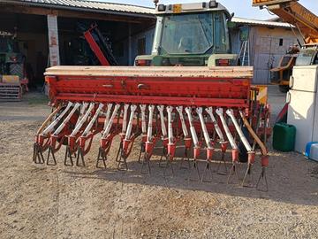 Seminatrice grano carraro