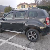 DACIA DUSTER 1.5 dci 110cv diesel 4x4 2014 Euro 5