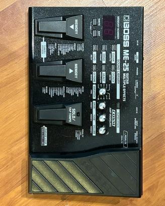 Pedaliera multieffetto BOSS ME 25
