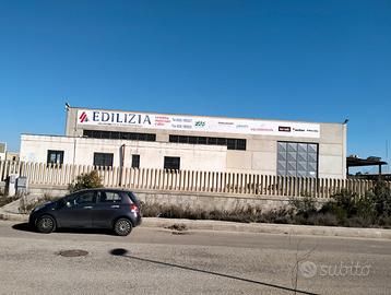 CAPANNONE 600 MQ su superficie 5000 mq