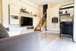 3 LOCALI A ANGUILLARA SABAZIA