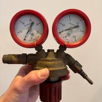 Riduttore Pressione Manometro FRO acetilene regola