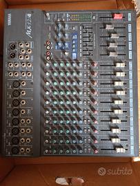 mixer Yamaha 12/4 