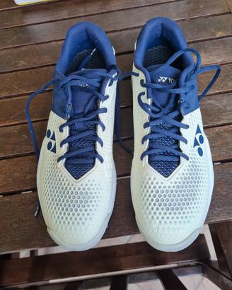 scarpe da golf o tennis