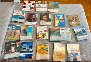 Libri scolastici liceo scienze applicate.