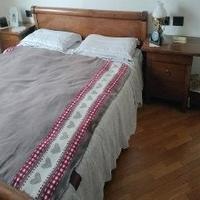 LETTO MATRIMONIALE LEGNO MASSICCIO CON DOGHE