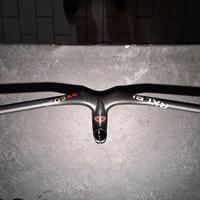 manubrio MTB integrato carbon