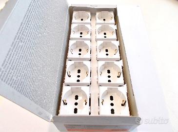 BTicino Matix AM5440/16 Prese Shuko 10/16A