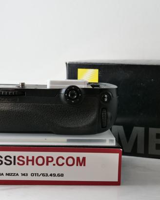 Usato nikon mb-d12 con scatola