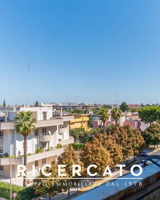 Appartamento di 170 m² con più di 5 locali e box a