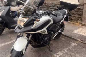 Honda NC 750 cambio automatico