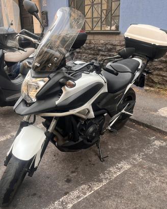 Honda NC 750 cambio automatico