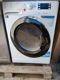 Lavasciuga Indesit 