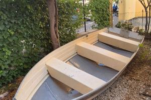 Barca in alluminio Starcraft 4.20m con remi