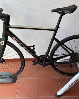 bici scott speedster piu rullo tacx
