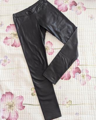 Pantalone in ecopelle nero con micropile