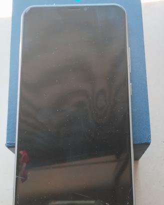 Asus Zenfone 5 4 GB di RAM 64 GB di memoria 