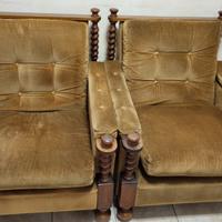 due poltrone e carrello tv