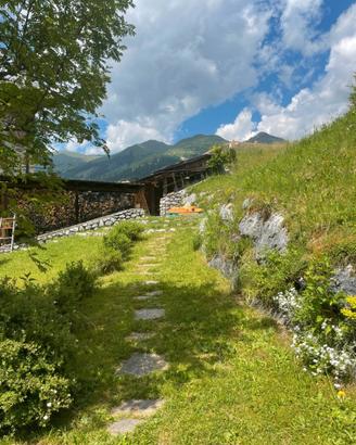 Baita nel cuore delle Dolomiti