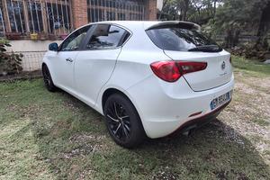 alfa giulietta 