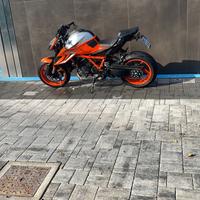 Ktm 1290 superduke r