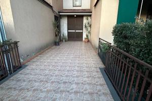 Appartamento ascensorato ad Aci Catena