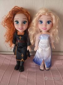 2 bambole Elsa e Anna frozen
come nuove
