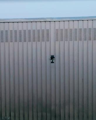 Locale / box auto / deposito privato - 20mq