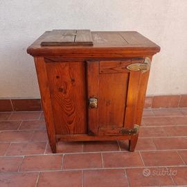 Ghiacciaia in legno