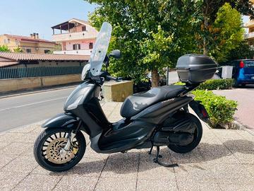 PIAGGIO Beverly 300 i.e. TUTTO INCLUSO ANCHE PAS