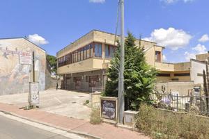 Immobile in asta di 1371 m² con 3 locali e box aut