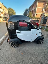 Mini auto elettrica (senza patente)