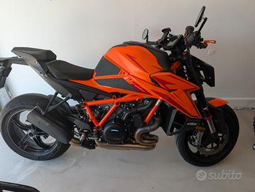 KTM Superduke 1390 r 