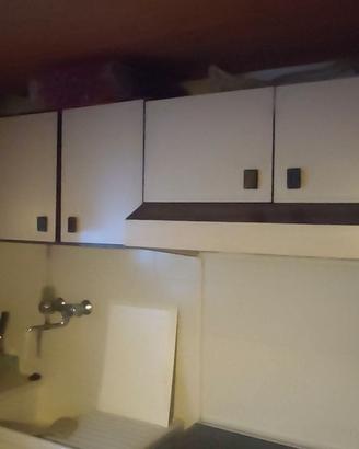 Vecchia cucina della nonna quasi vintage