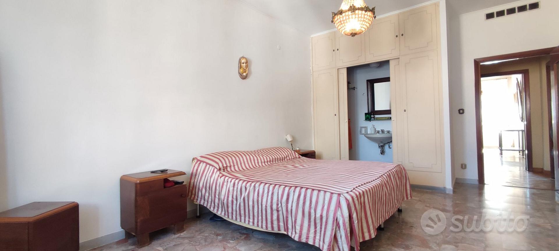 Apartment in Napoli, San Ferdinando, Municipalità 1 - View 4