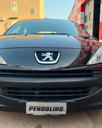 Peugeot 207 1.4 HDi 70CV 5p. ONE Line