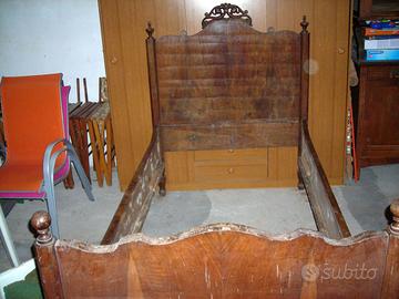 VECCHIO LETTO SINGOLO IN LEGNO